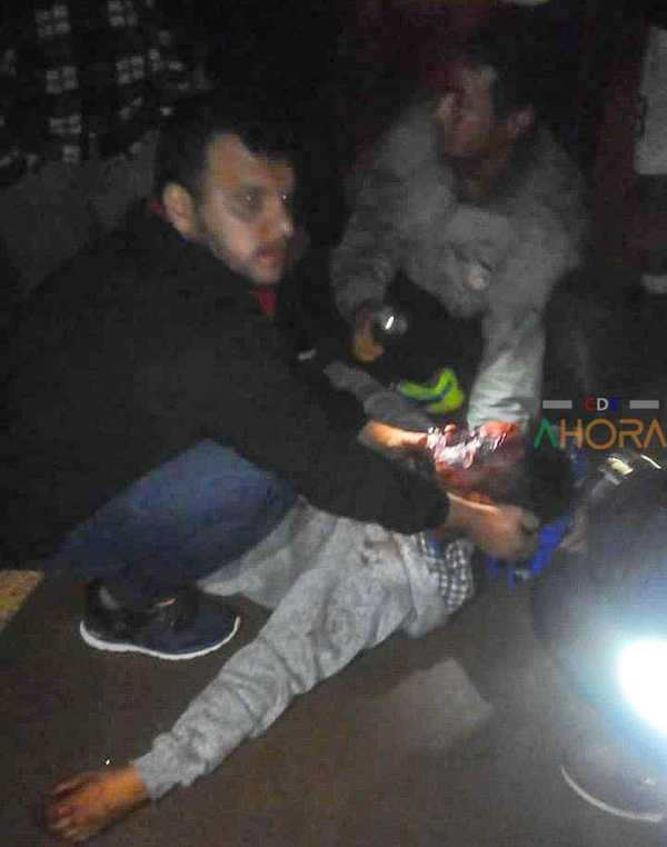 Joven fue herido con un CUCHILLO en plena calle