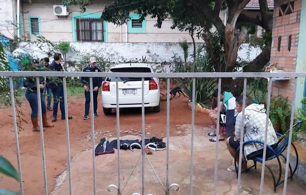 Policía realiza allanamientos en simultáneo buscando a peligrosa banda de asaltantes