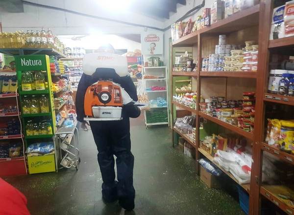 Bomberos combaten al coronavirus en Areguá • Luque Noticias