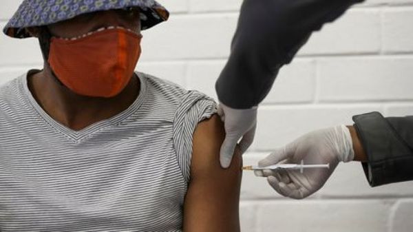 Los efectos secundarios que tendrán las vacunas contra el coronavirus y por qué no habrá que preocuparse