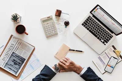 “Ni impuestos ni deudas, para reactivar la economía”