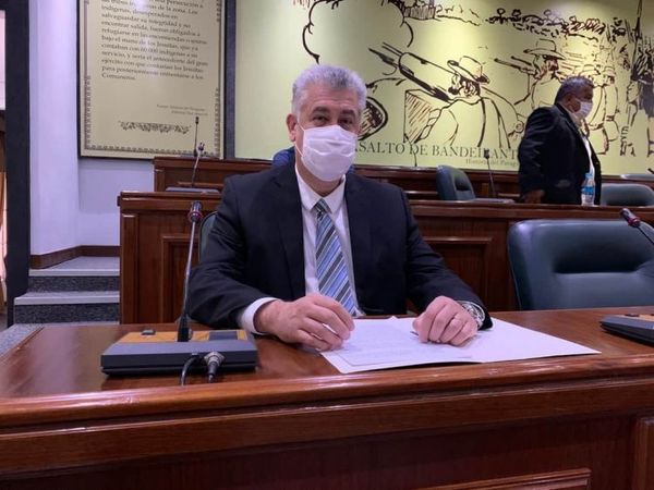 Intendente José Carlos Acevedo asiste a la convocatoria de la Cámara de Diputados