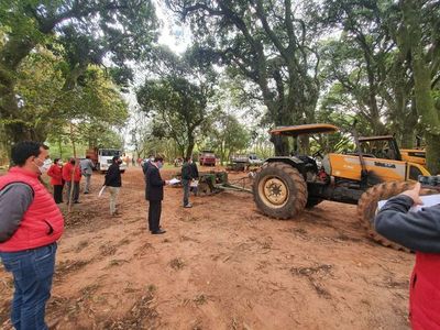 Realizan peritaje a máquinas viales de la Gobernación de Caazapá - Nacionales - ABC Color