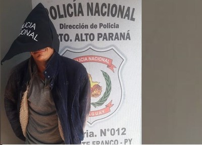 Vecinos atrapan a criminal que robó celulares a dos menores - ADN Paraguayo