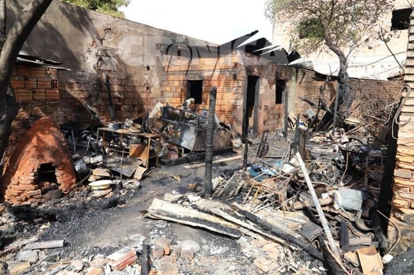 Solidaridad presente luego de la tragedia en el barrio Santa María | Crónica