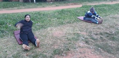 (VIDEO) Doñas entrenan a full con expelotero | Crónica