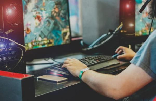 Ejército de Estados Unidos promovía premios falsos en Twitch para dirigir a usuarios a su página de reclutamiento - SNT