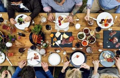 Asado familiar termina con 14 contagiados y un fallecido por coronavirus - SNT
