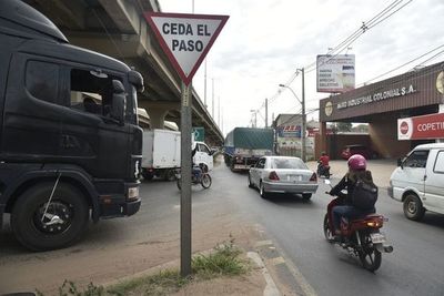 Faltan buenas señalizaciones y educación vial para un mejor uso de las rotondas - Nacionales - ABC Color