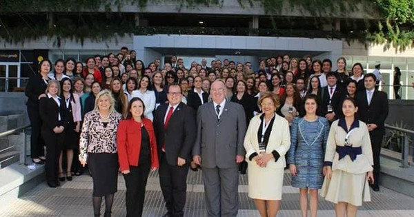 Hoy se conmemora el Día Nacional del Ceremonialista Paraguayo