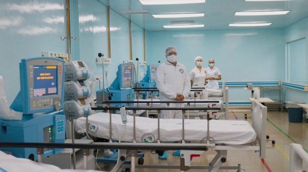 Médicos y enfermeros iniciarán prácticas presenciales de capacitación en terapia intensiva » Ñanduti
