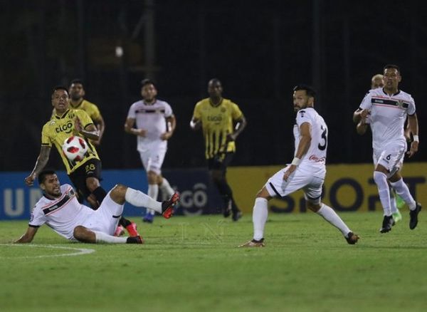 En un partido casi sin emociones, Guaraní y General Díaz se pasaron la mano