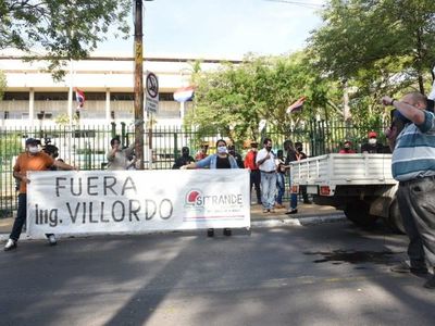 "ANDE dependerá de la caridad de las binacionales en verano", afirman
