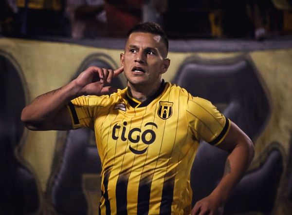 Bobadilla, con muchas chances ante Libertad - Guaraní - ABC Color