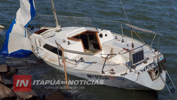 ENCARNACIÓN: VELERO “WATER” APARECE A ORILLAS DEL  RÍO PARANÁ.