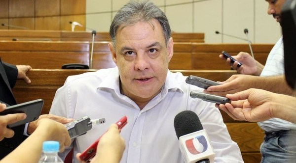Unidad en la ANR: “Si Mario Abdo no reacciona, dudo que el resto de los colorados se hundan con el barco” - ADN Paraguayo