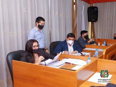 Tras intimación, titular de la Junta entrega resoluciones faltantes