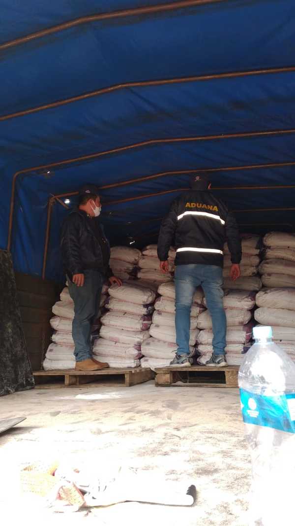 Cae importante carga de azúcar presuntamente de contrabando - Megacadena — Últimas Noticias de Paraguay
