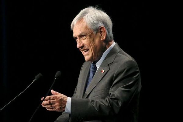 Piñera remueve a ministro del Interior y Canciller en amplio cambio de gabinete tras meses de crisis