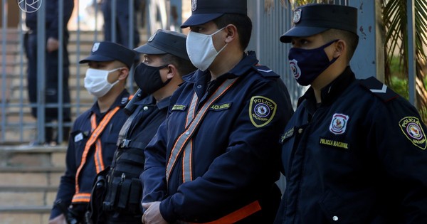 Buscarán que dos mil policías vuelvan a custodiar a la ciudadanía