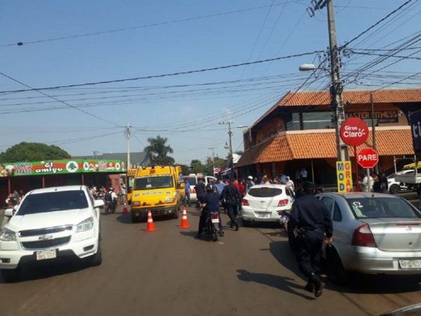 Motociclista falleció tras impactar contra un camión en Pedro Juan Caballero