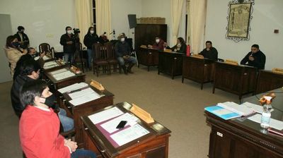 En abierta violación de normativas, concejales otorgaron tercerización de tragamonedas sin llamado a licitación - Nacionales - ABC Color
