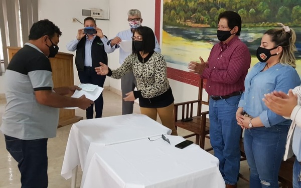Los productores de Vallemí reciben asistencia financiera
