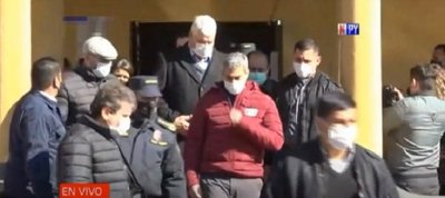 Mario Abdo da garantías a abuelos de Juliette para encontrarla | Noticias Paraguay