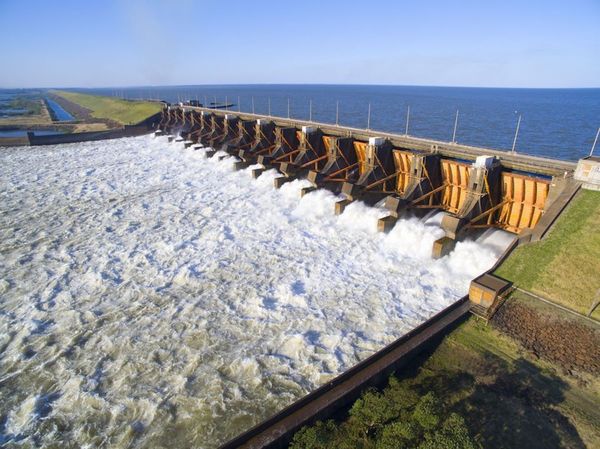 Comienza movimiento de maquinarias en zona de obras de Aña Cuá