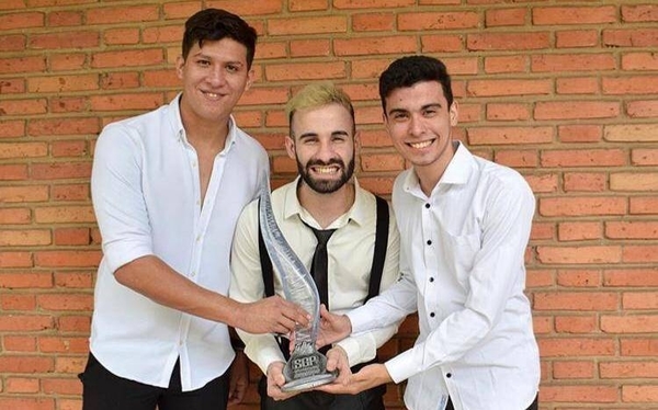 HOY / “Amigos con derecho”: La canción de la banda nacional 'Japiaguar' es la más sonada y bailada del 2019