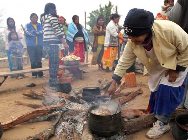 Mujeres indígenas del Chaco recibirán 250 cocinas ecológicas