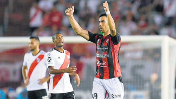 Ávalos pretendió jugar en Paraguay - Fútbol - ABC Color