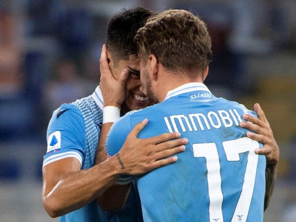 Immobile alcanza 35 goles, supera a Lewandowski y acaricia la Bota de Oro