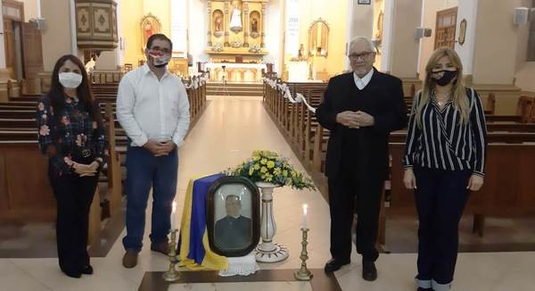 Homenaje a Pa’í García en medio de pandemia • Luque Noticias