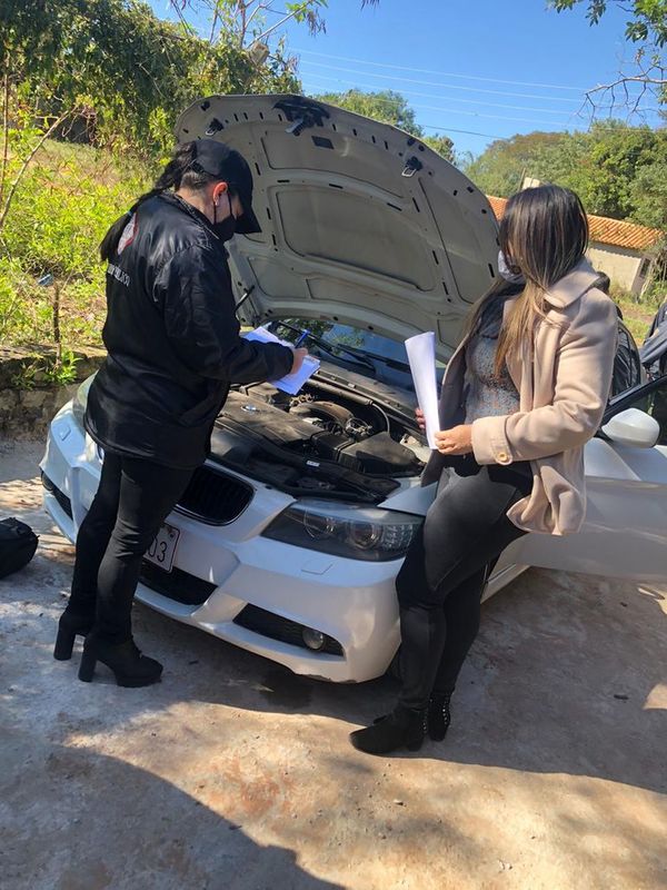 San Antonio: Recuperan lujosos vehículos resumiblemente robados en Brasil - Nacionales - ABC Color