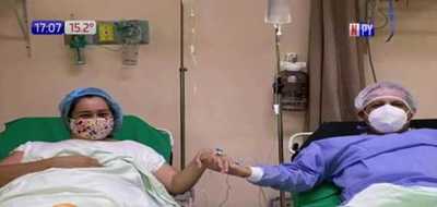 ¡En la salud y en la enfermedad! Esposa dona su riñón a su pareja | Noticias Paraguay
