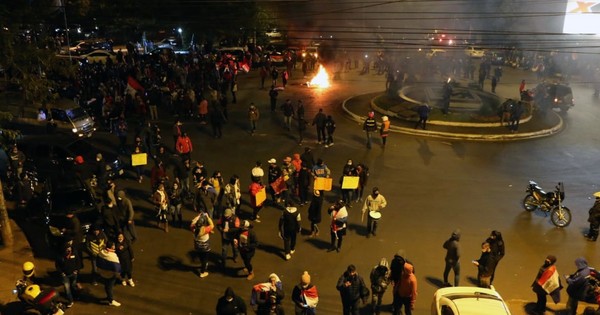 Esteños protestan en rechazo al retorno a cuarentena total