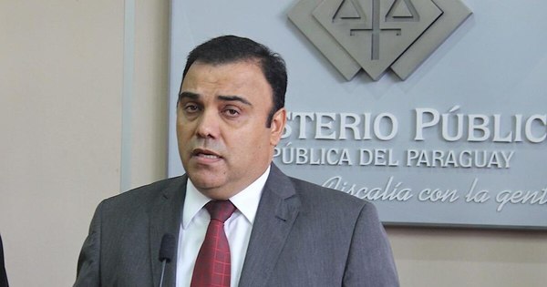 Separan a la fiscala Nadine Portillo