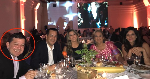 Proveedora actualmente es manejada por primo hermano de Friedmann y su esposa