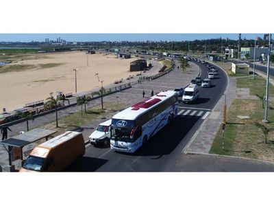 En  caravana piden  una ley de rescate a    eventos y turismo