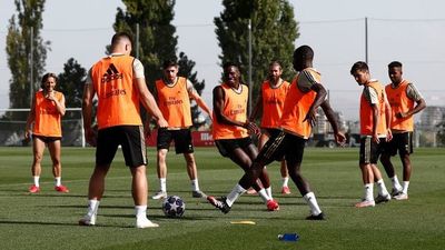 “Estamos confiados de que los casos de coronavirus no afectarán los partidos en Manchester y Duisburgo” - Fútbol - ABC Color