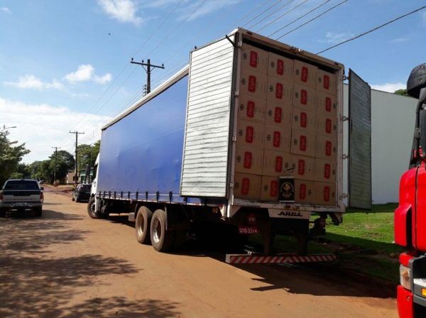 Brasil destruirá un total de 183 toneladas de cigarros contrabandeados desde Paraguay - Nacionales - ABC Color