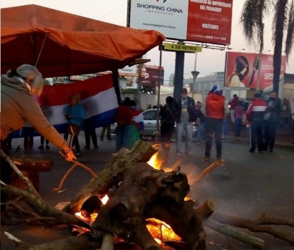 Fiscal de Ciudad del Este: Anoche se cometieron varios hechos punibles y hay unos 57 detenidos - ADN Paraguayo