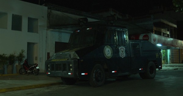 Refuerzan presencia policial en el Mercado 4 ante rumores de saqueos