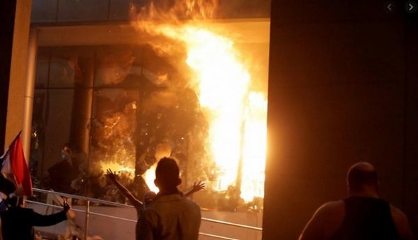 Gobierno corrupto encendió la llama y delincuentes infiltrados  desvirtuaron la manifestación convocada por trabajadores y comerciantes de CDE