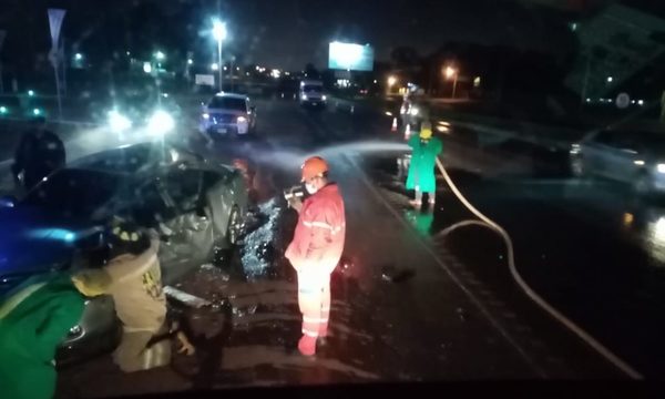 Un automovilista sufre heridas de consideración tras chocar contra tractocamión sobre Ruta Py 2 – Diario TNPRESS