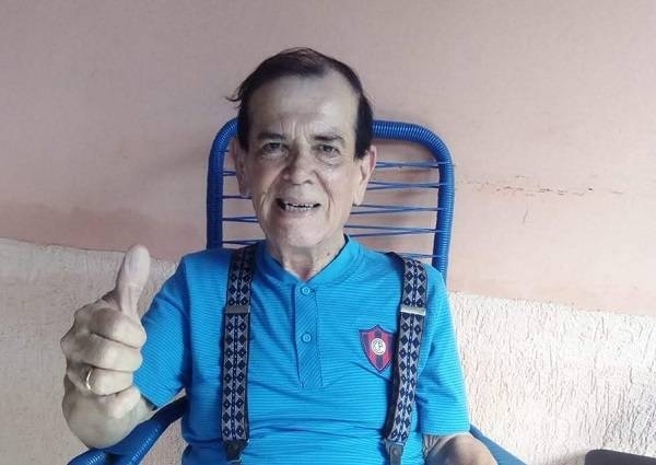 HOY / Ofrecen DVDs y libro autobiográfico de Carlitos Vera a beneficio, en pandemia