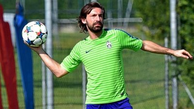 Andrea Pirlo inicia su carrera de entrenador