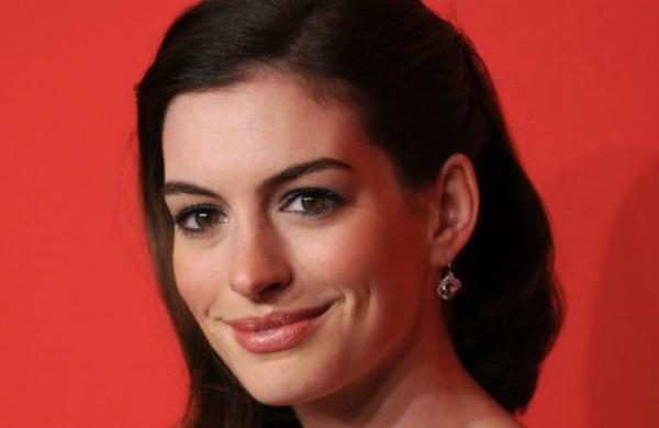 Anne Hathaway revela que estuvo a punto de morir en el set de Interstellar - SNT