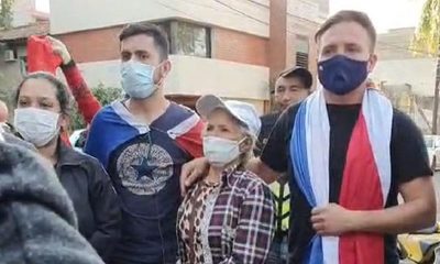 Ordenan captura de dirigentes tras violenta manifestación